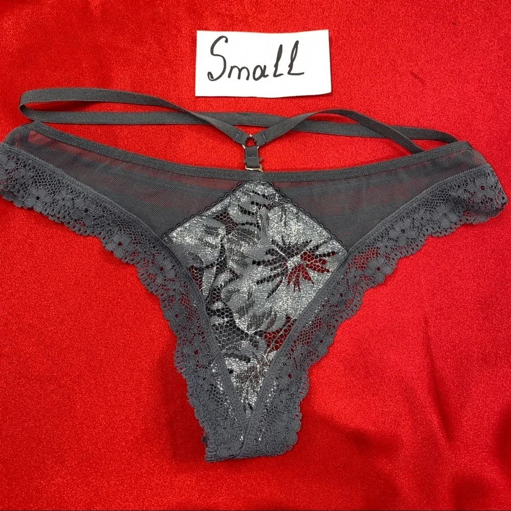 VERY SEXY‎ Palm Lace Thong LightGrey Shine Foil S